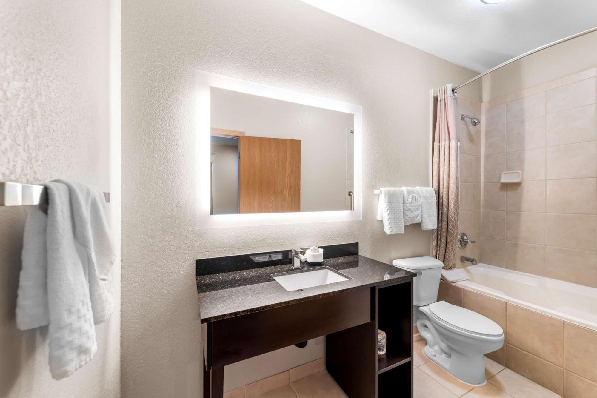 Best Western Halito Inn Calera Екстериор снимка