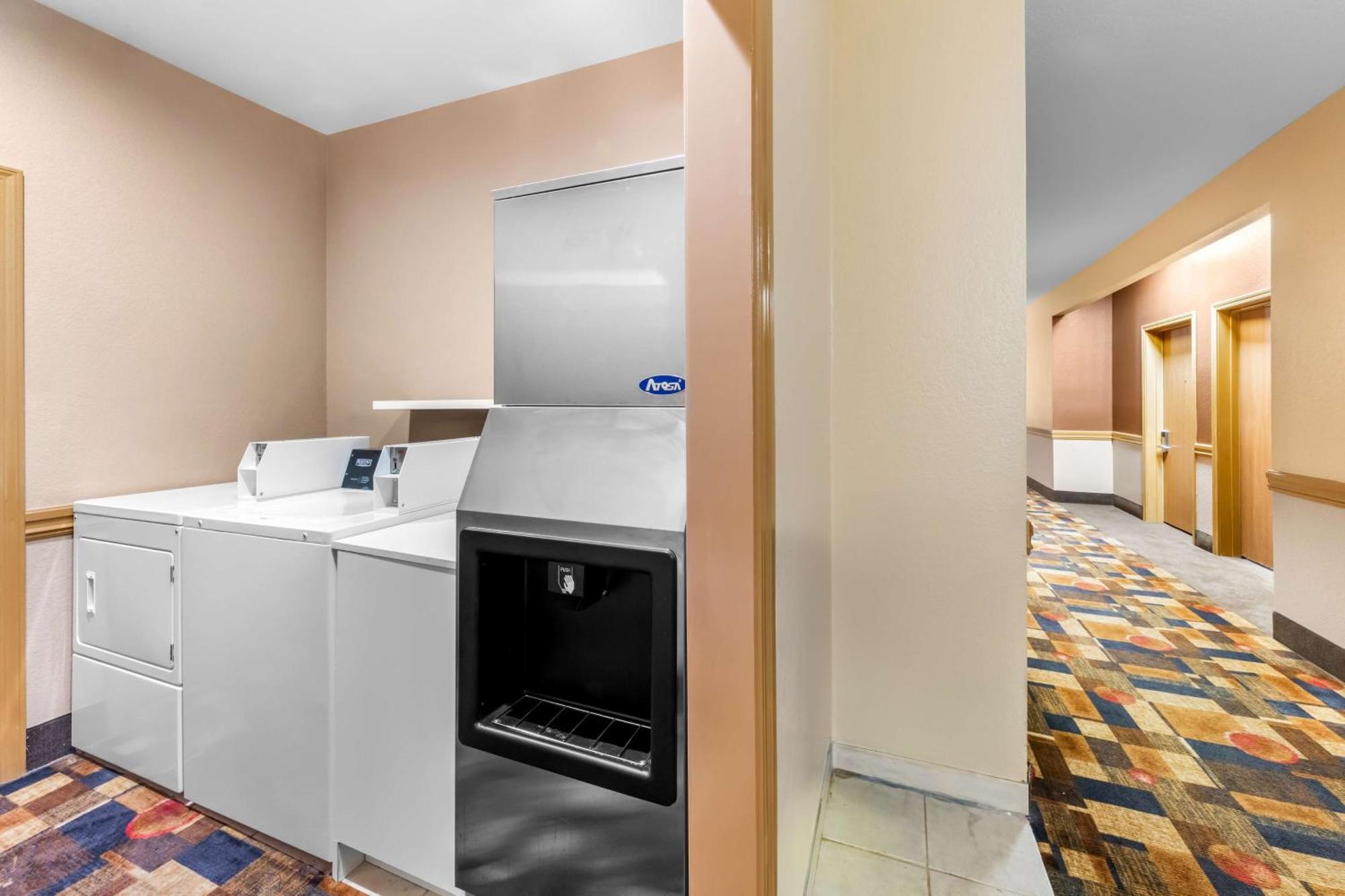 Best Western Halito Inn Calera Екстериор снимка